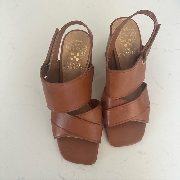 Vince Camuto Women's Bebendy Block Heel Sandal Heeled brown size: 5 - Picture 3 of 5